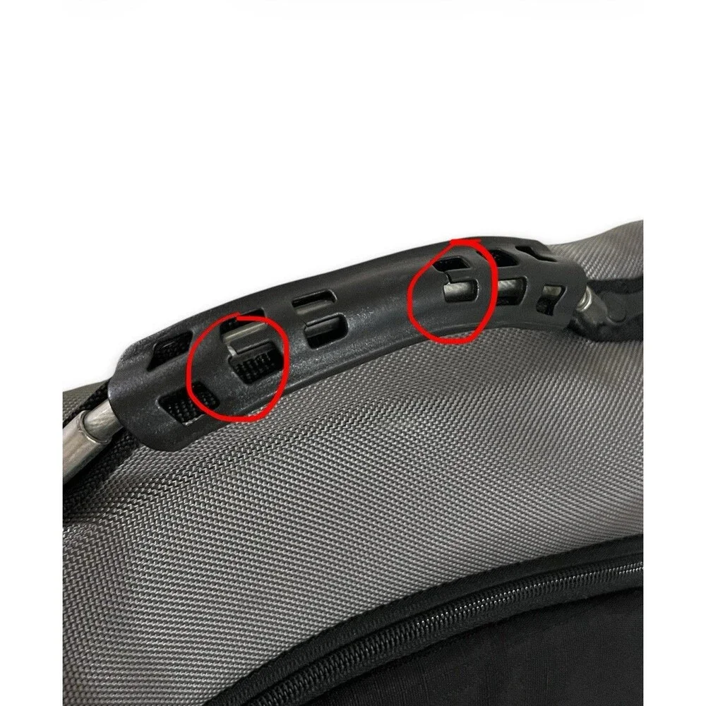 SwissGear By Wenger Saturn 17” Laptop Messenger Bag Gray Black Rugged Pockets